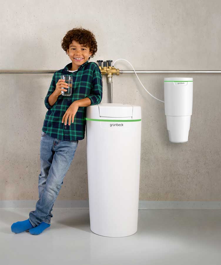 Der Einbau von Enthärtungs- oder Dosieranlagen sowie Heizungsfüllstationen im Gebäudebestand ist mitunter BAFA-förderfähig. Bild: Grünbeck Wasseraufbereitung