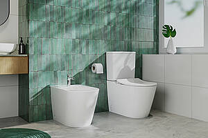 Ideal für die einfache und ästhetisch ansprechende Modernisierung des Badezimmers ist das „WC RP“ als Stand-WC mit Spülkasten, hier in der Kombination mit dem Bidet RP. Bild: TOTO