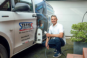 Von den Verzögerungen bei Westnetz ist Heiko van Bergen selbst betroffen: Sein eigenes Mieterstromprojekt stagniert seit geraumer Zeit aufgrund der fehlenden Zählersetzung und der nicht umsetzbaren MK7-Struktur. (Stamos)