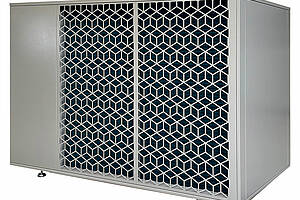 Die Luft-Wasser-Wärmepumpe „eHEAT R290-61“ weist einen Schallleistungspegel von 71 dB(A) bei Volllast auf. Bild: Atec