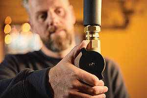 „Der ,HPF‘ trägt dazu bei, die Betriebssicherheit von Wärmepumpen zu erhöhen, ihre Effizienz zu stabilisieren und die Lebensdauer zentraler Komponenten zu ver­bessern“, verspricht Spirotech. Bild: Spirotech