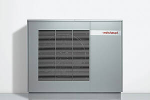 Die neue Luft-Wasser-Wärmepumpe „WWP LA“ (bis 60 kW) mit dem natürlichen Kältemittel R290 (Propan). Bild: Max Weishaupt