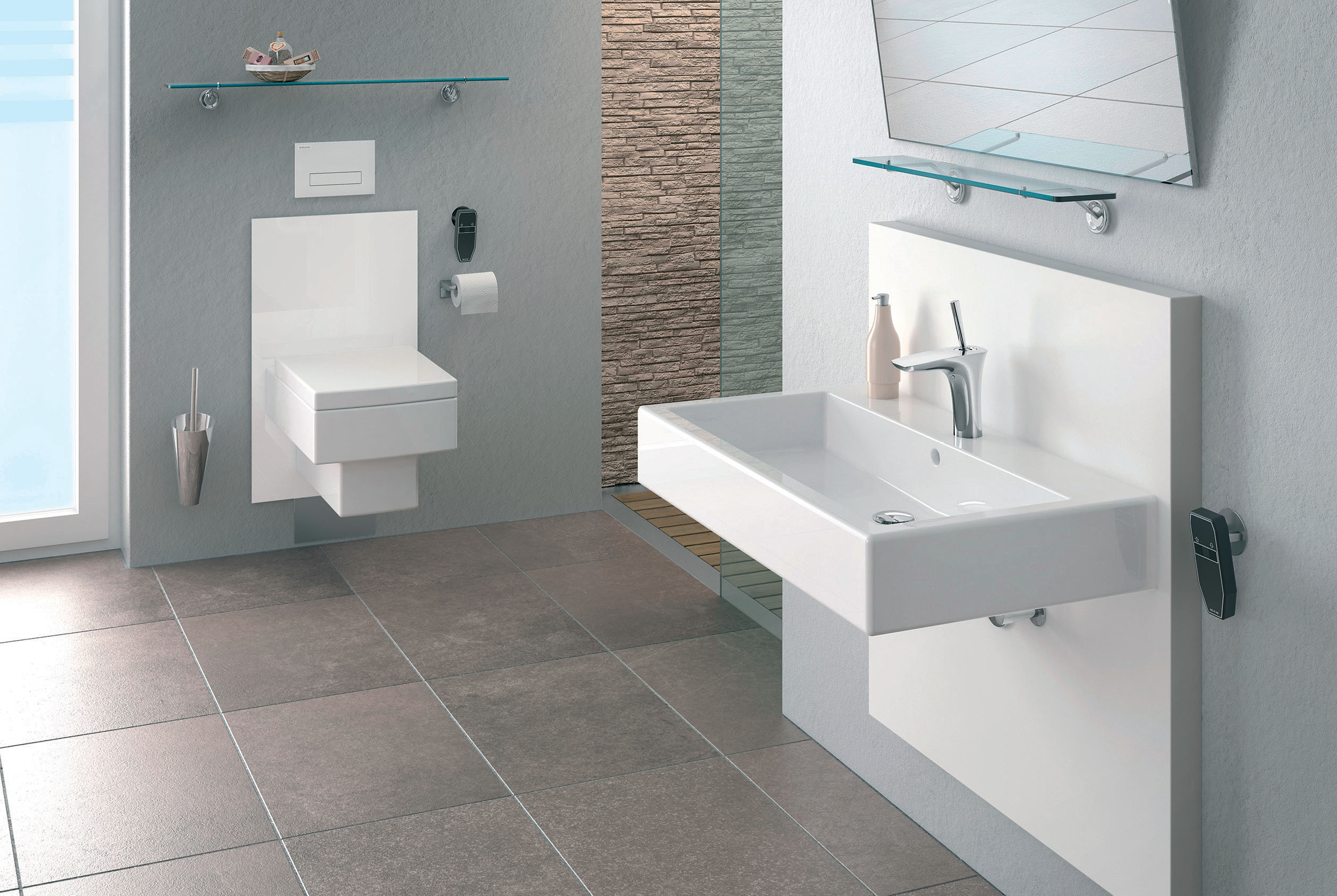 Unauffällig: Die höhenverstellbaren Module der „BIS Vario“-Linie von Walraven sind komplett in die Wand einbaubar und somit in das Gesamtbild des Bades vollständig integriert. (Walraven)