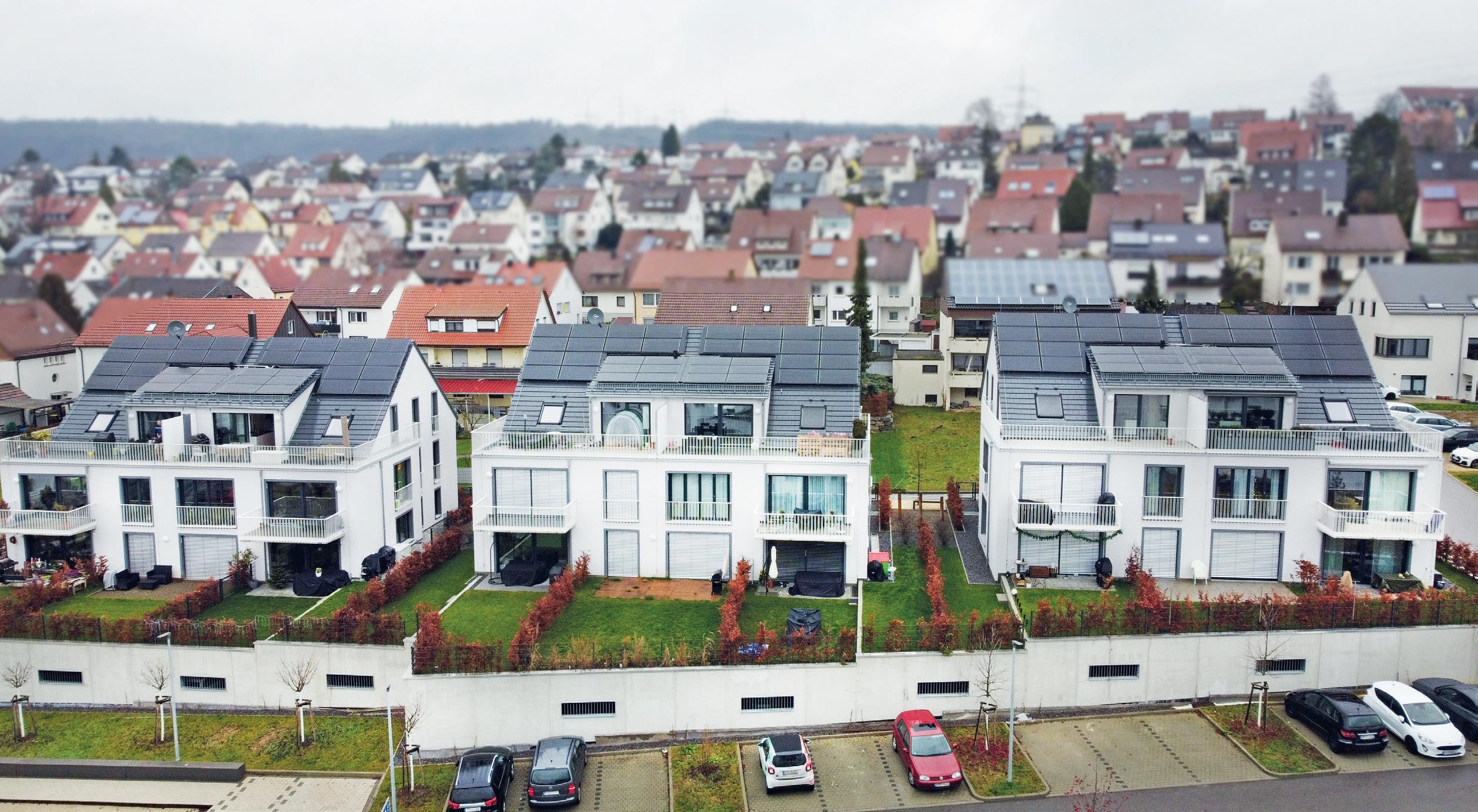 Die Zukunft der Solarthermie auf dem Dach liegt möglicherweise in der Kombination mit Photovoltaik, als PVT-Kollektoren. Bild: Metzger GmbH & Co. KG